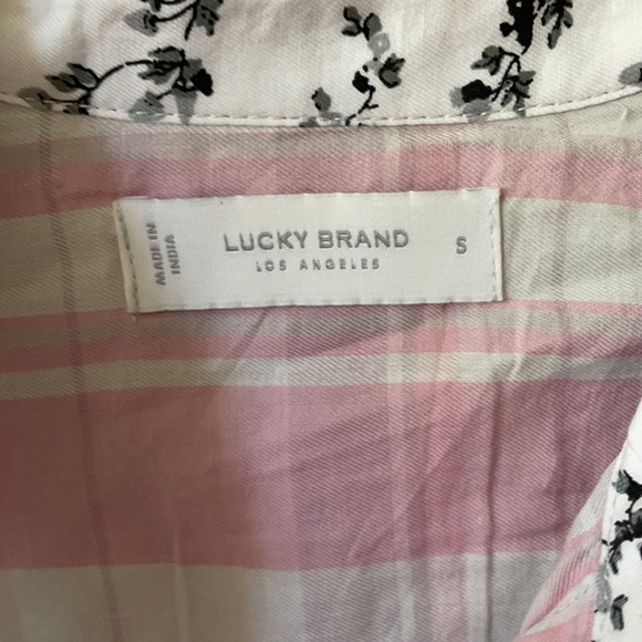 NWOT Lucky Brand Button Down - Picture 2 of 3